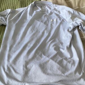 Under Armour Men's light grey camo athletic Shirt